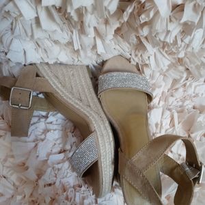 Rhinestone neutral wedges